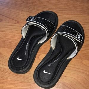 Nike Slides!